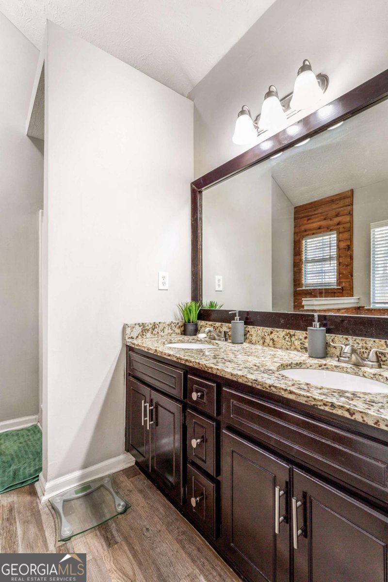 5051 Cliff Top Drive Loganville - 25