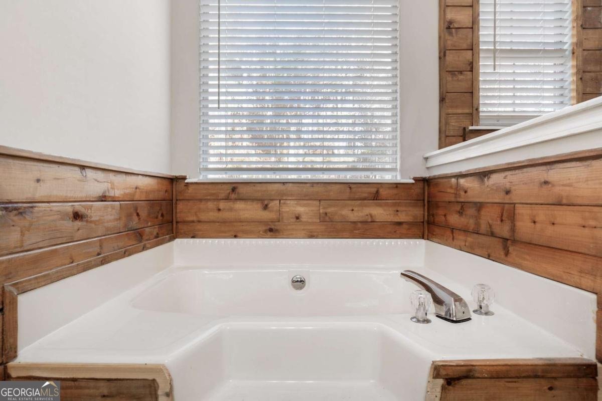 5051 Cliff Top Drive Loganville - 27