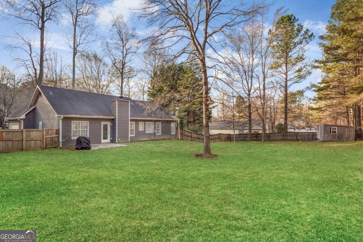 5051 Cliff Top Drive Loganville - 29