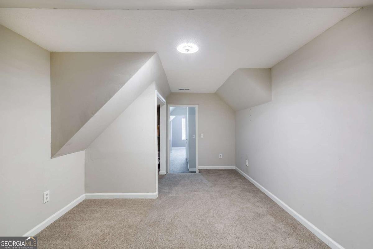 5051 Cliff Top Drive Loganville - 37