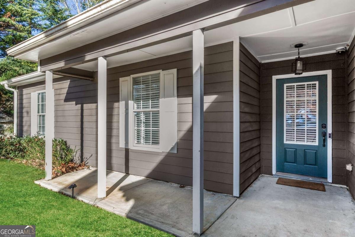 5051 Cliff Top Drive Loganville - 4