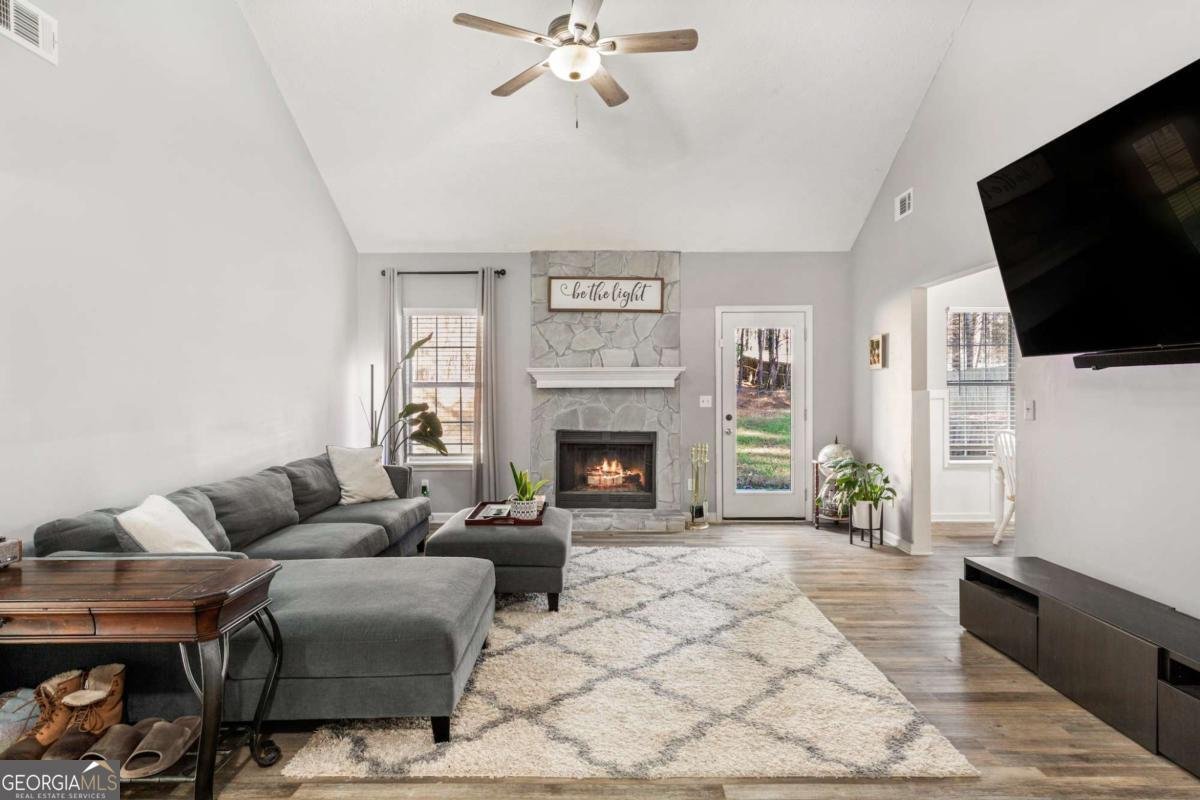 5051 Cliff Top Drive Loganville - 8