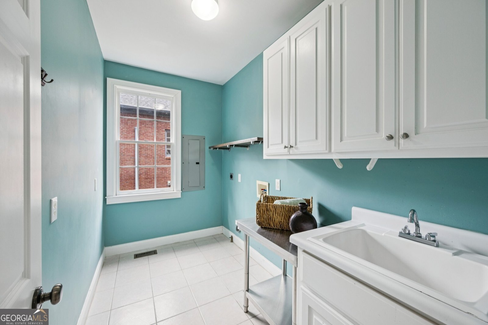 8291 Fairway Drive Covington - 28