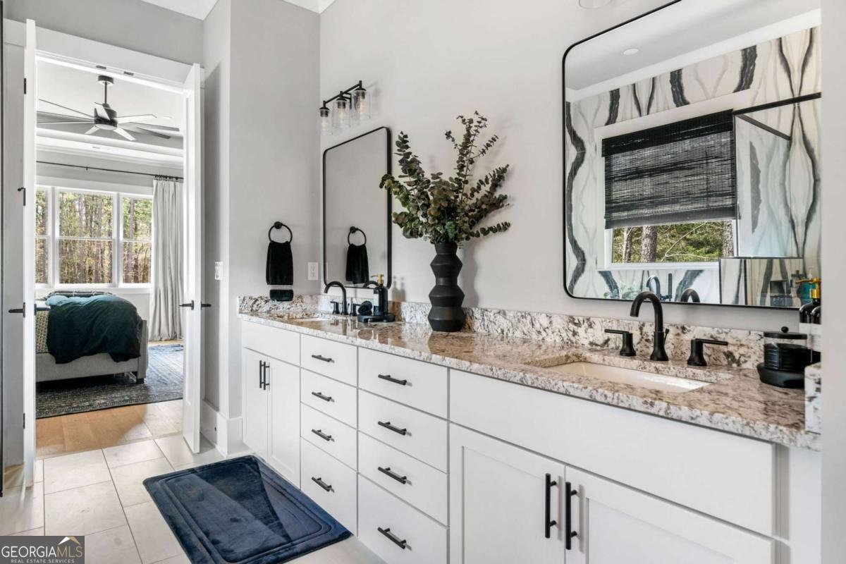 8215 Highway 81 Bethlehem - 33