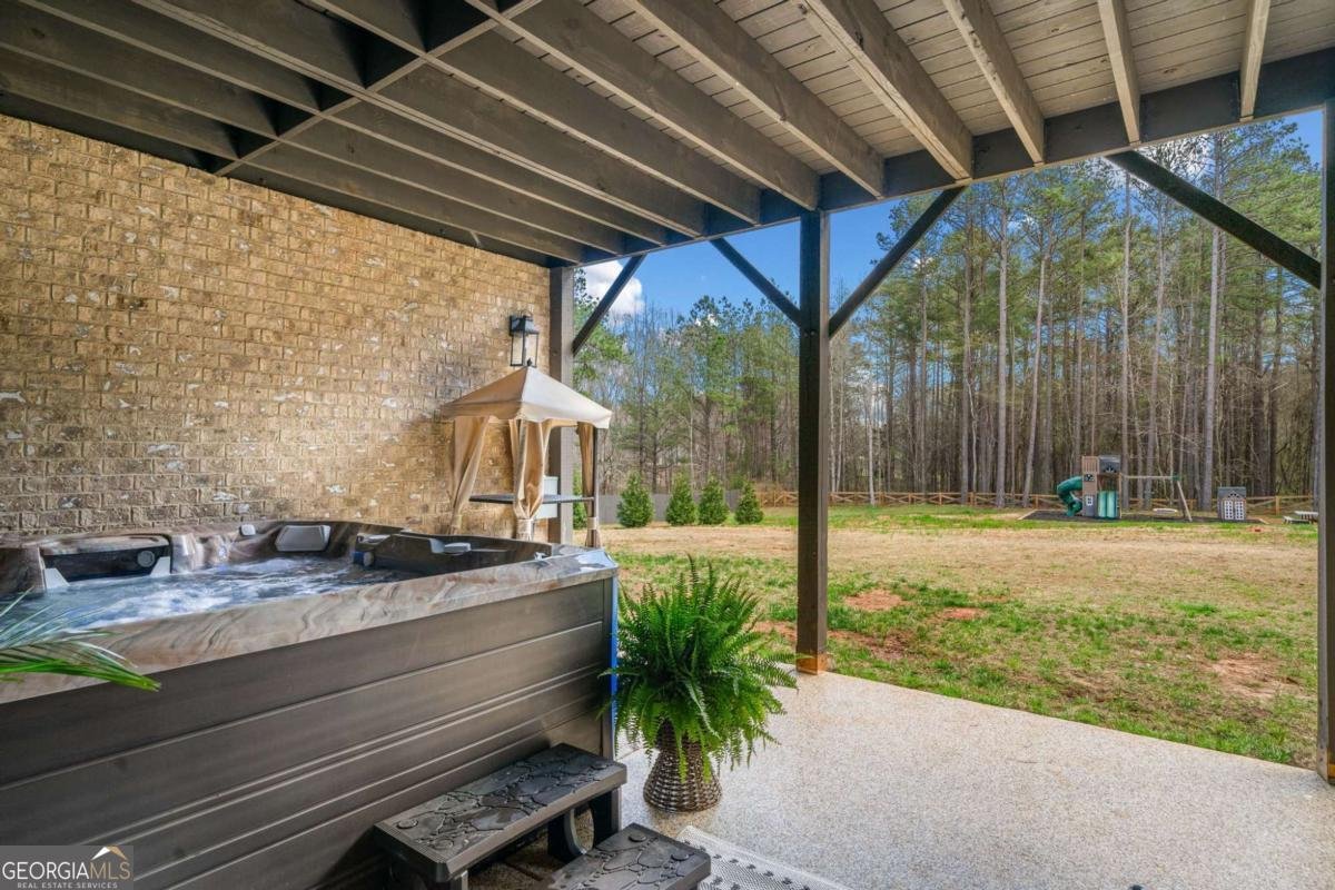 8215 Highway 81 Bethlehem - 39