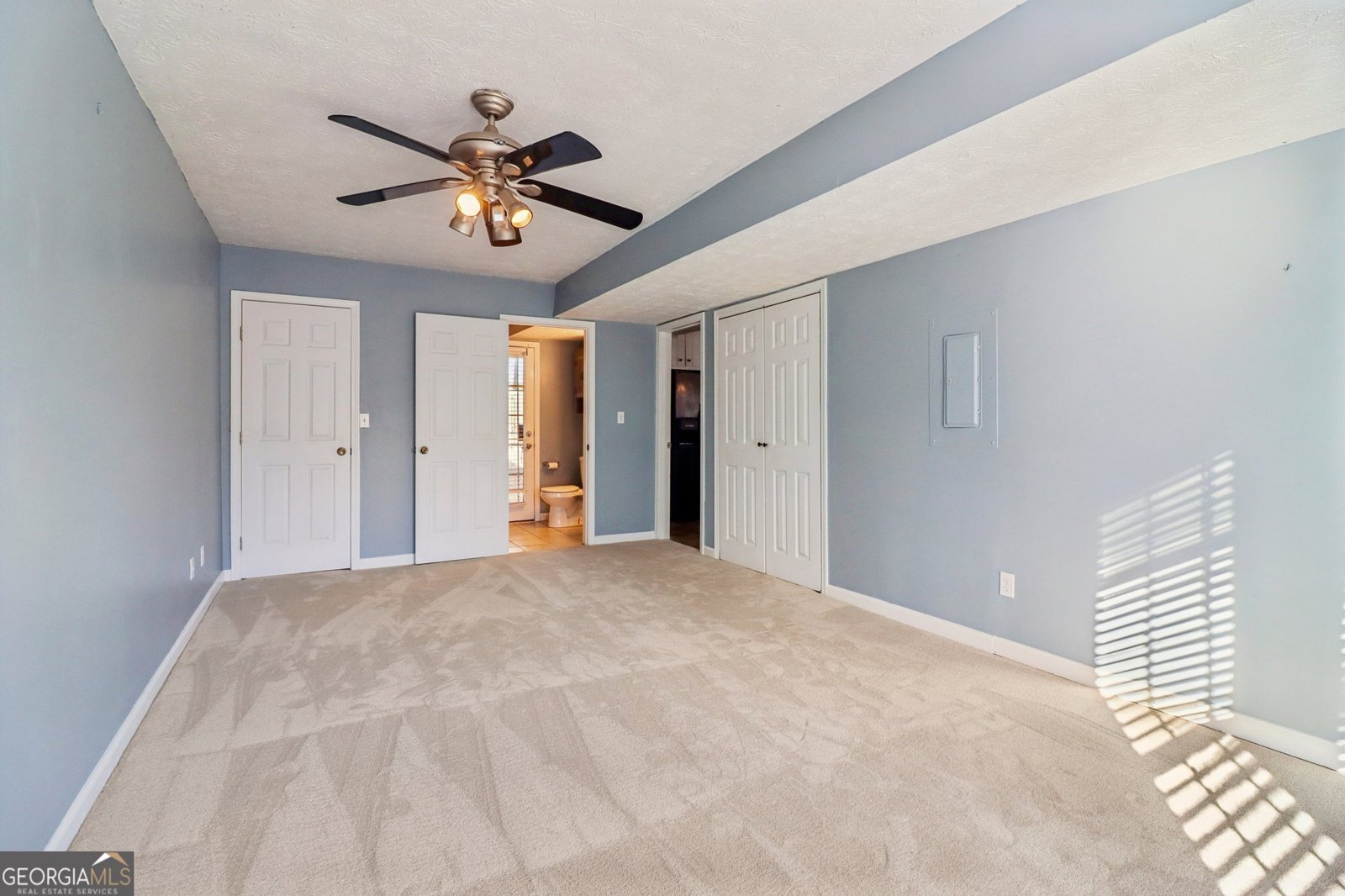 112 Rivercrest Drive Riverdale - 44