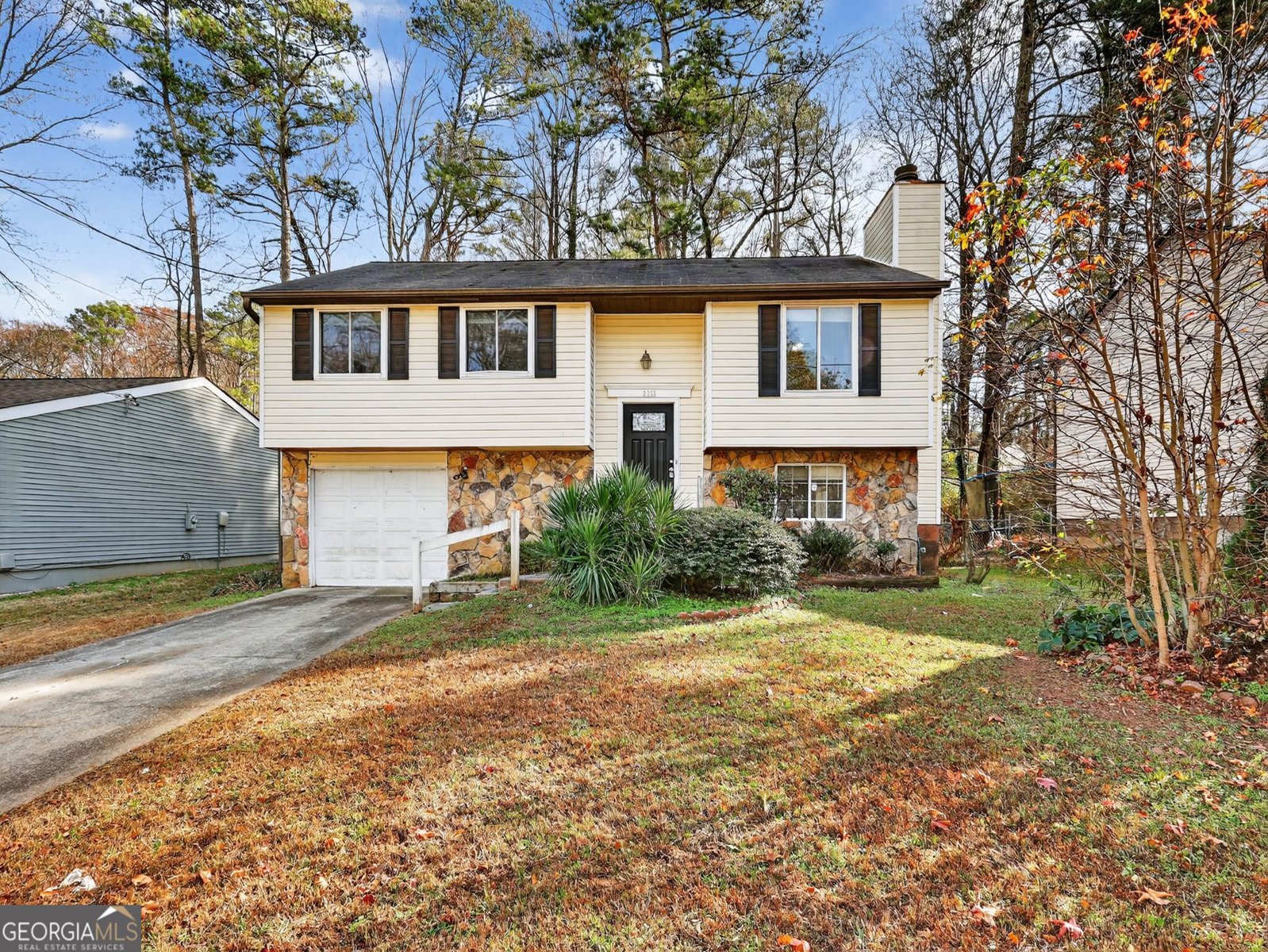 2058 Scarbrough Drive Stone Mountain - main photo