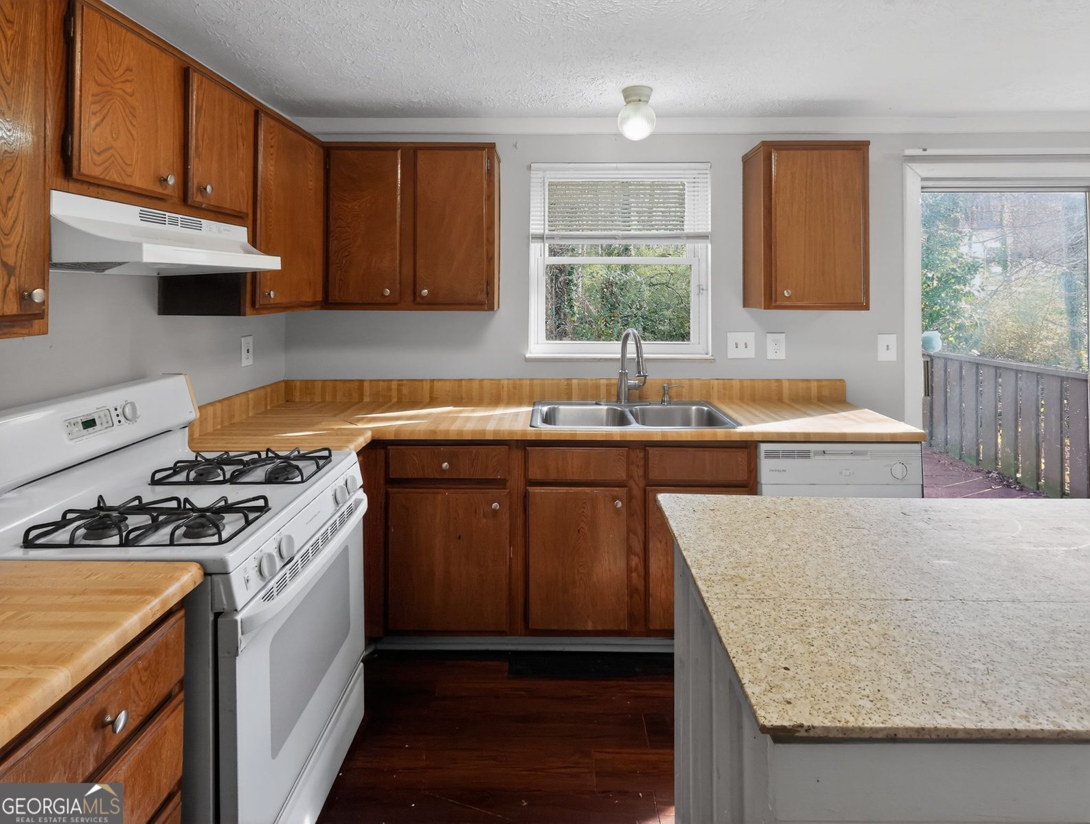 2058 Scarbrough Drive Stone Mountain - 11