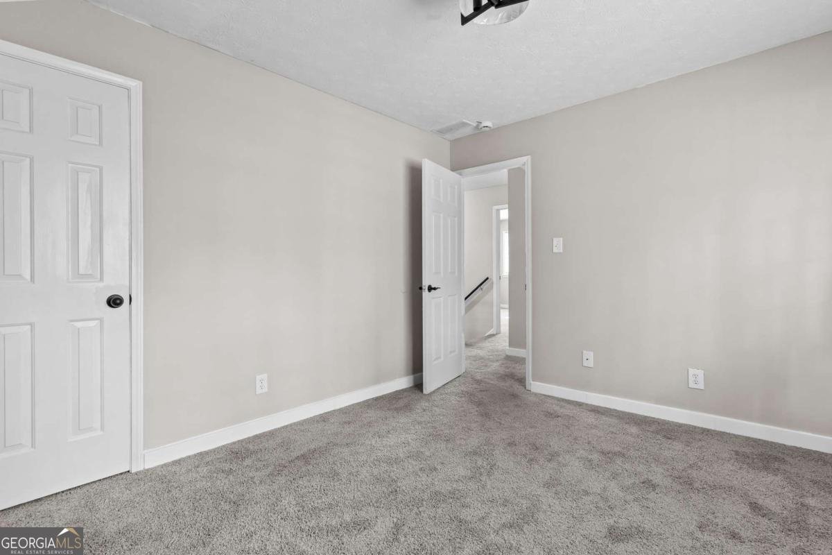 800 Post Road Circle Stone Mountain - 35