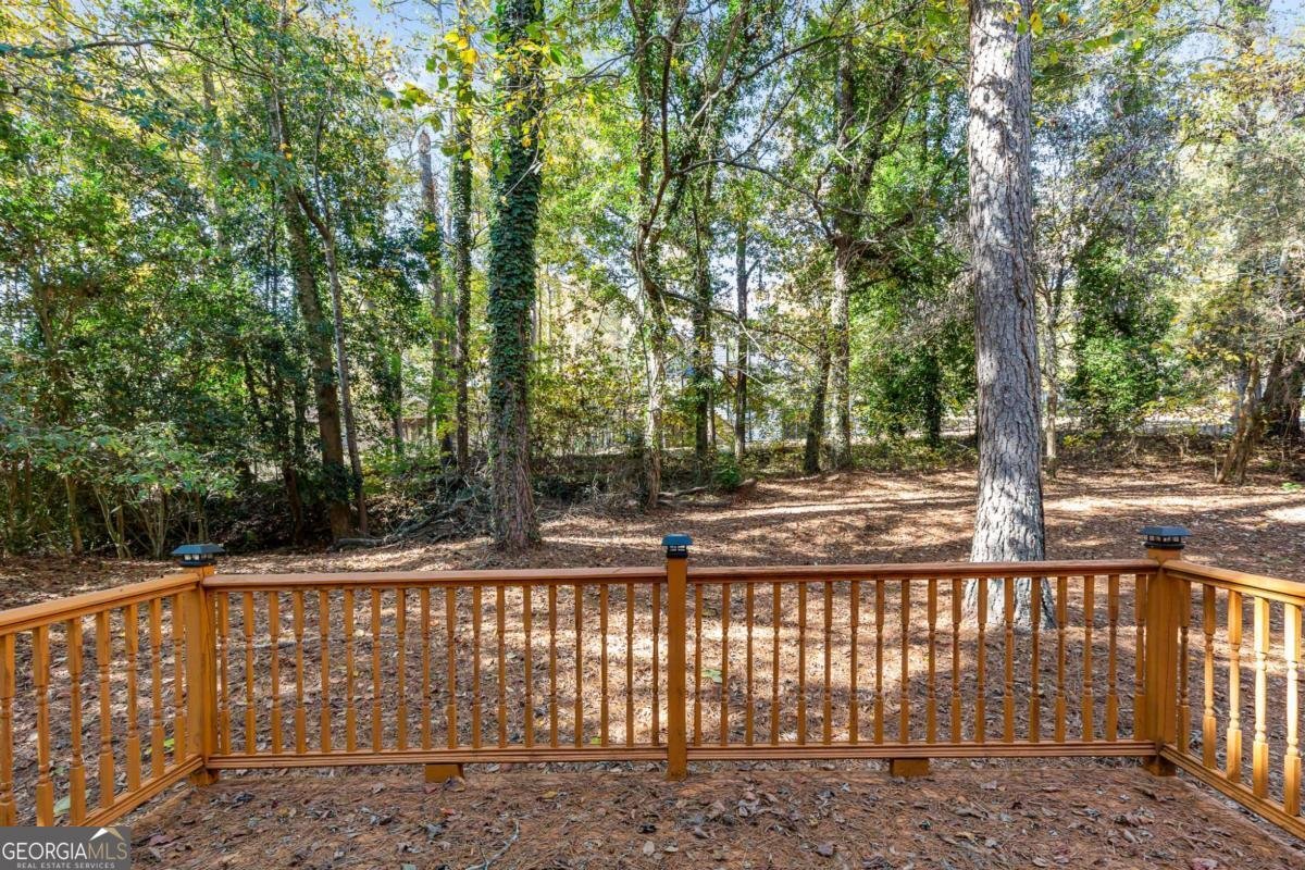 800 Post Road Circle Stone Mountain - 43