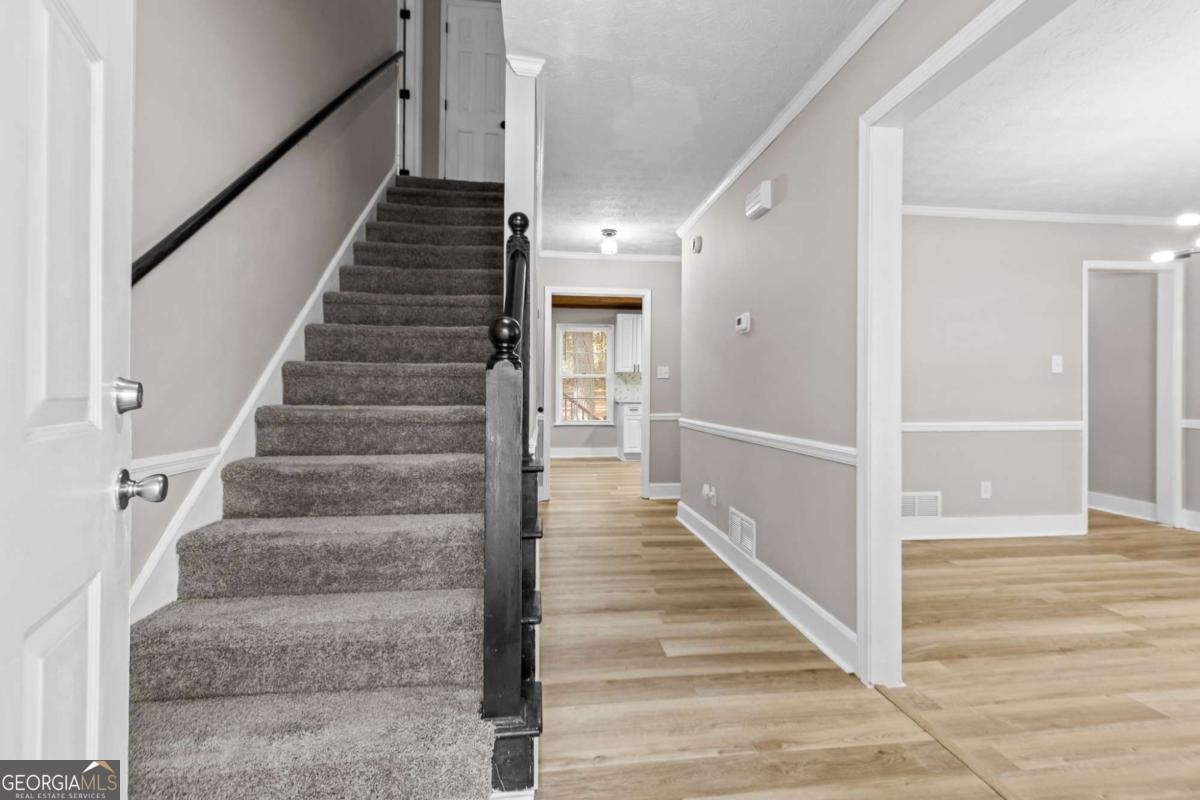 800 Post Road Circle Stone Mountain - 6