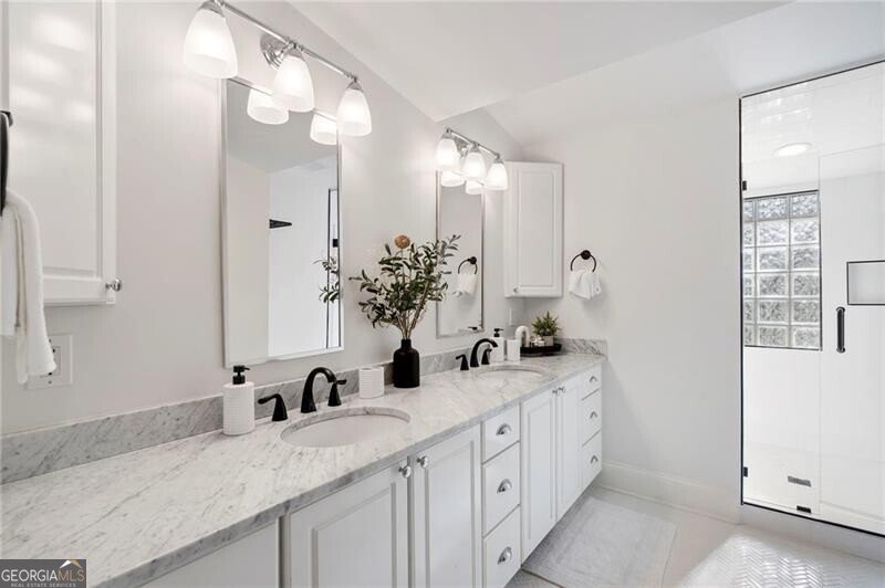 681 Yorkshire Road Atlanta - 45