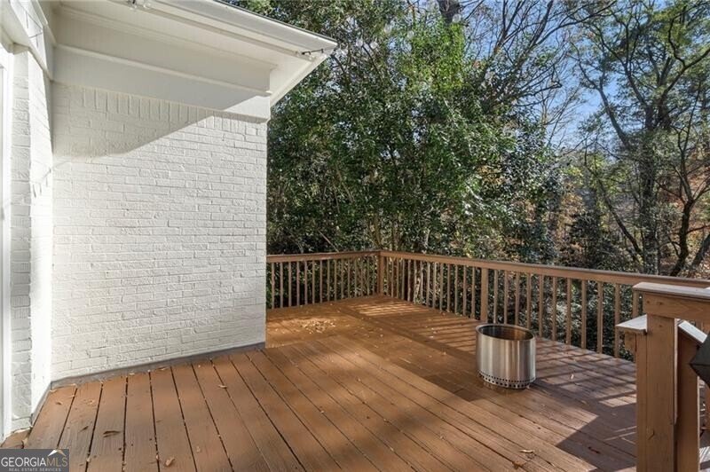 681 Yorkshire Road Atlanta - 55