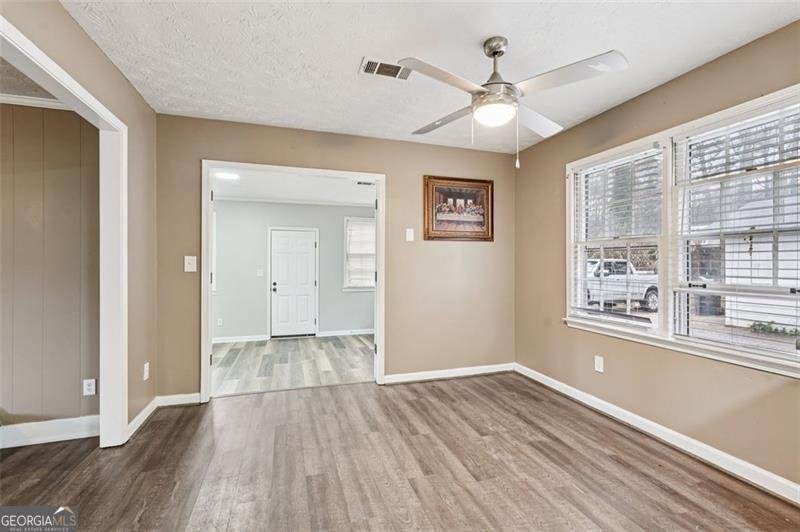 5151 Lilburn Stone Mountain Lilburn - 14