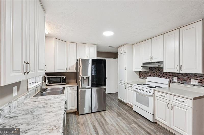 5151 Lilburn Stone Mountain Lilburn - 19