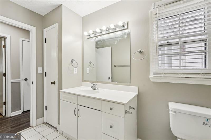 5151 Lilburn Stone Mountain Lilburn - 28