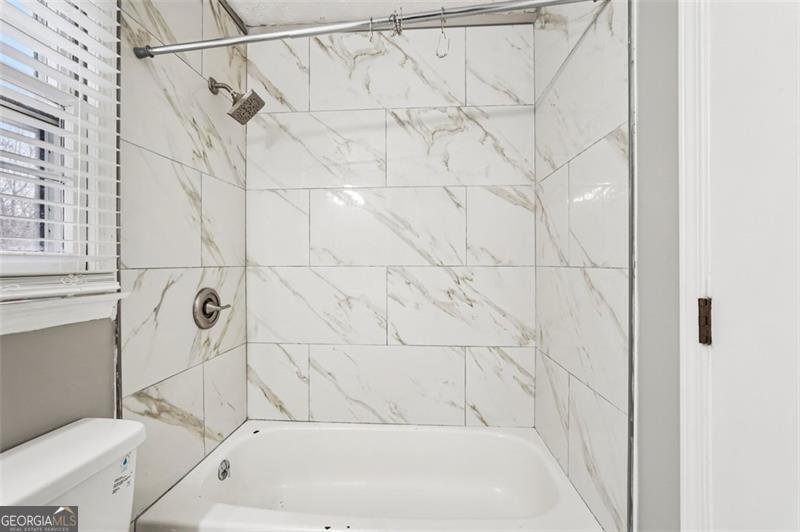 5151 Lilburn Stone Mountain Lilburn - 30