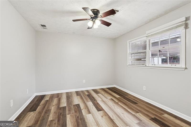 5151 Lilburn Stone Mountain Lilburn - 33