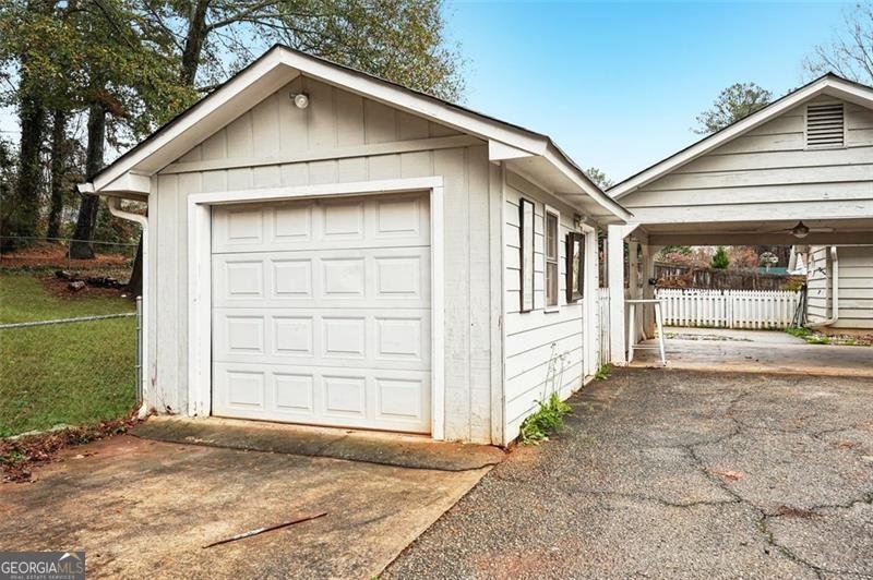 5151 Lilburn Stone Mountain Lilburn - 50