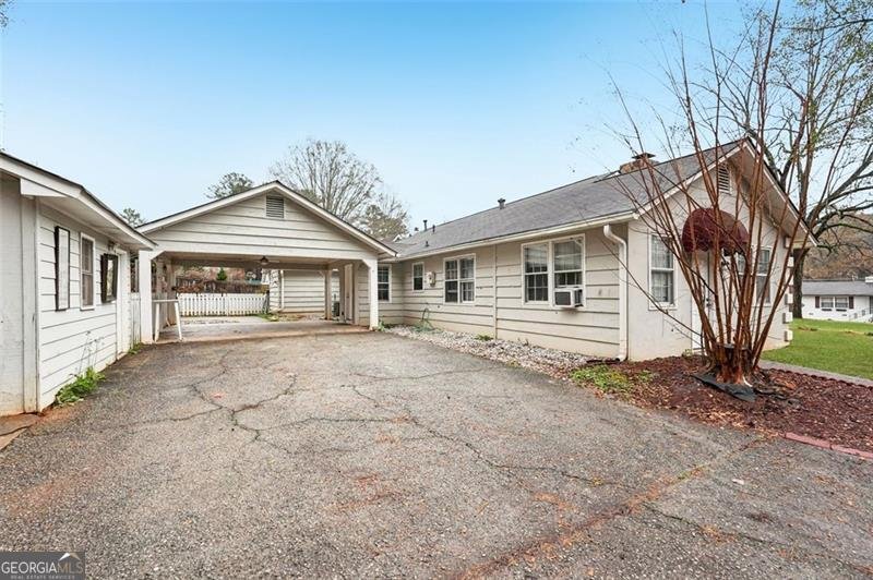 5151 Lilburn Stone Mountain Lilburn - 51