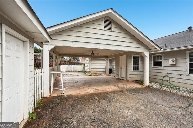 5151 Lilburn Stone Mountain Lilburn - 52