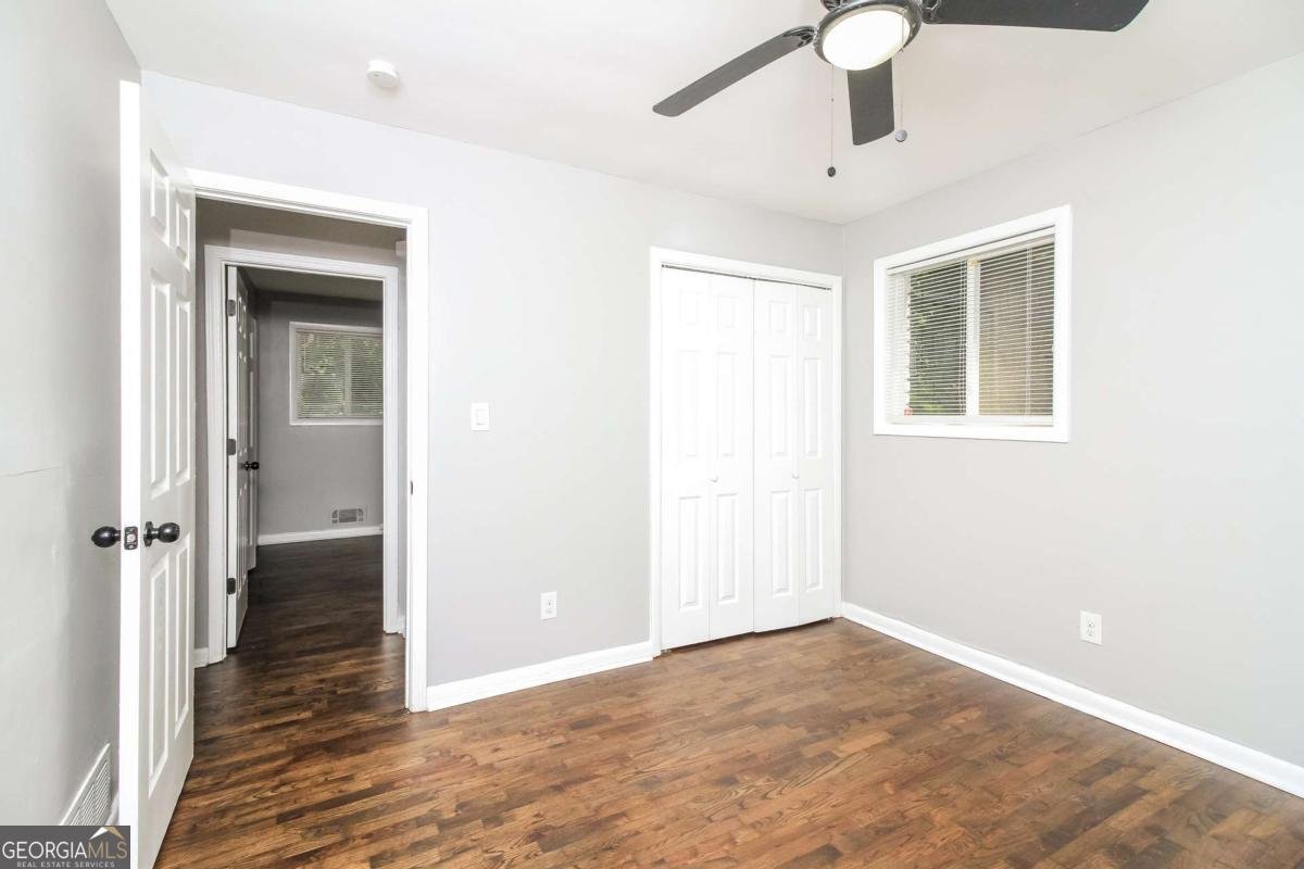 2362 Macon Drive Atlanta - 17