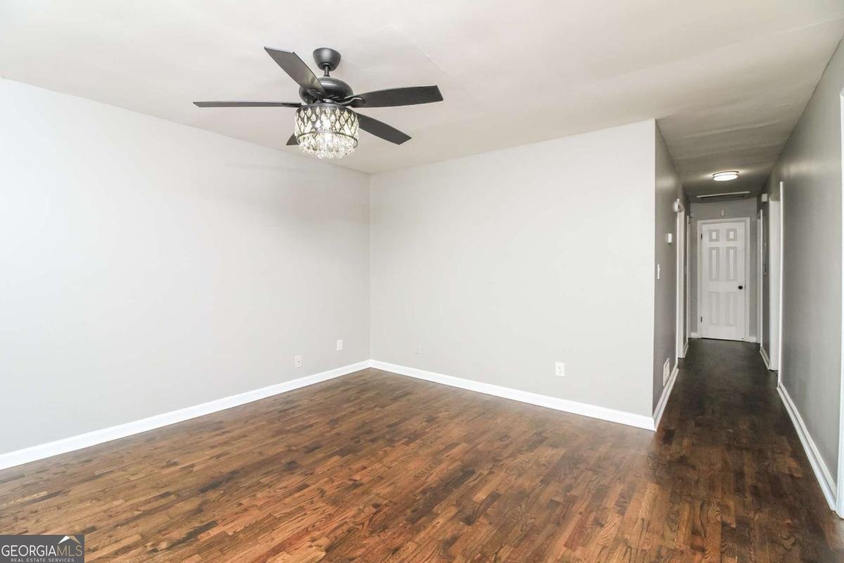 2362 Macon Drive Atlanta - 21