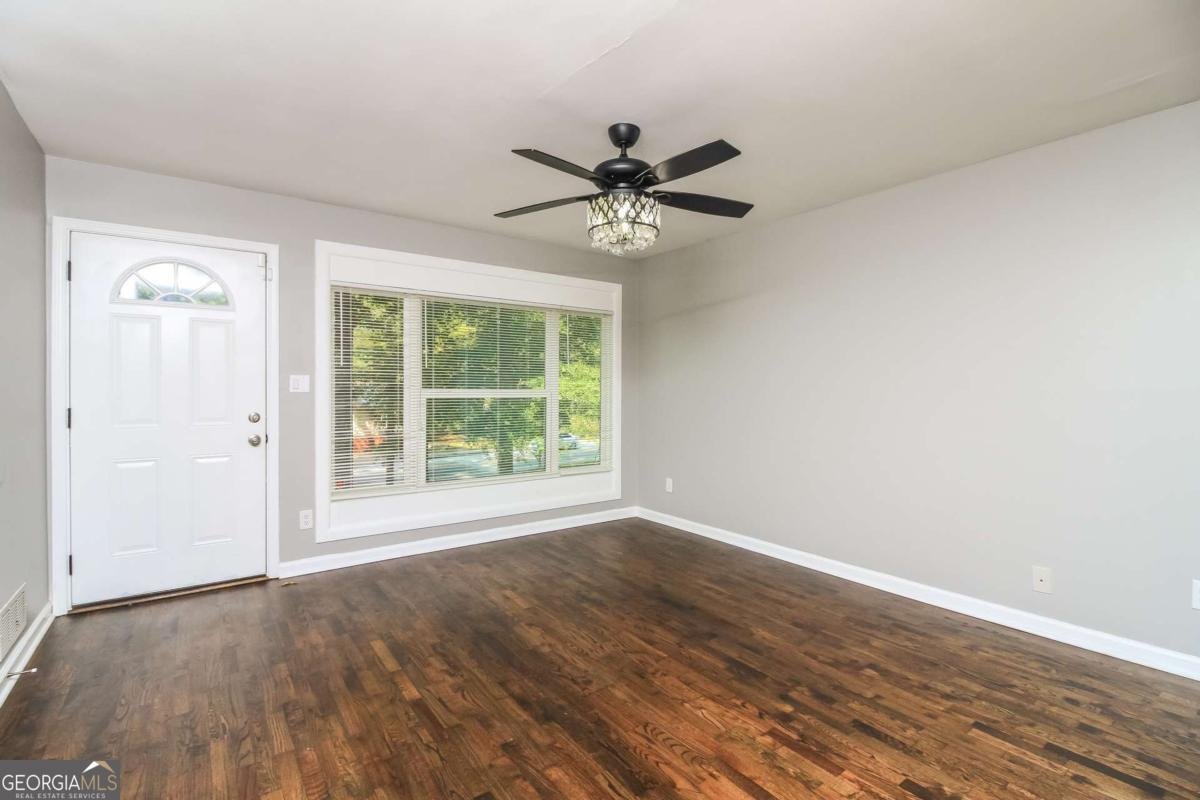 2362 Macon Drive Atlanta - 5