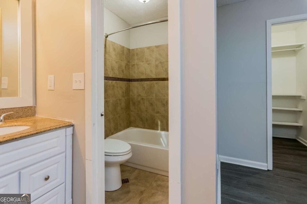 8404 Park Ridge Lane Riverdale - 10