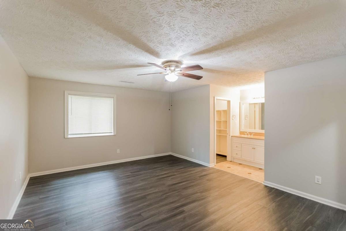 8404 Park Ridge Lane Riverdale - 8