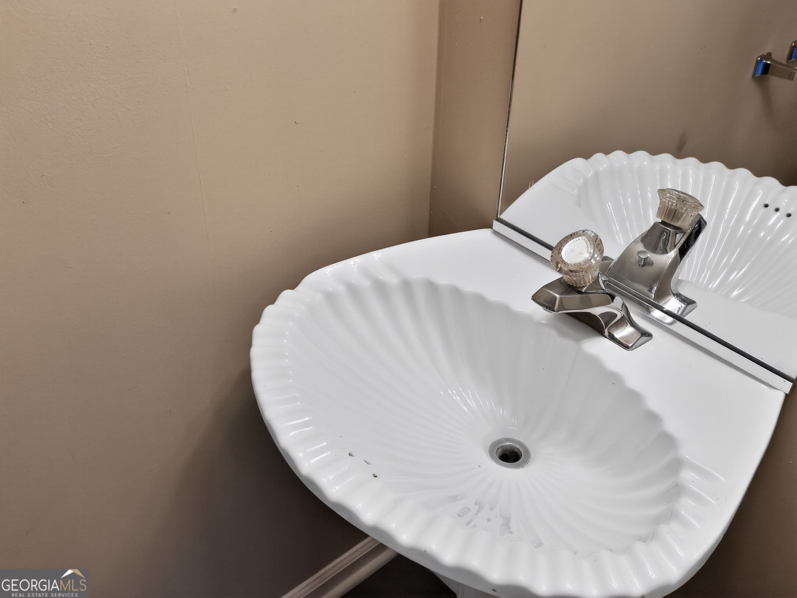 3735 River Lake Shore Ellenwood - 31