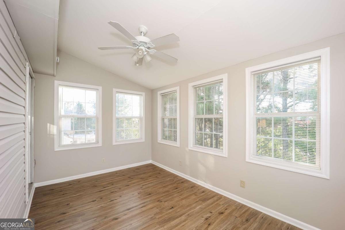 5899 Eagles Feather Lane Riverdale - 11