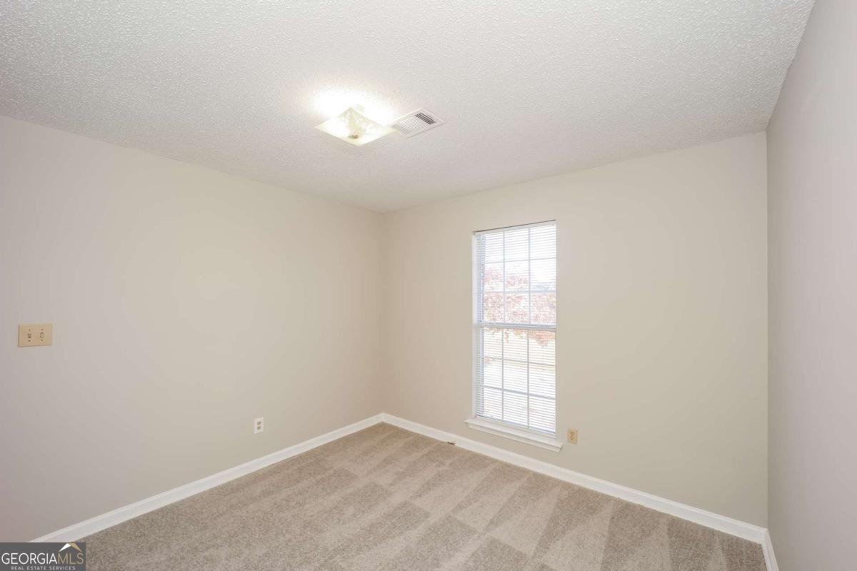 5899 Eagles Feather Lane Riverdale - 17