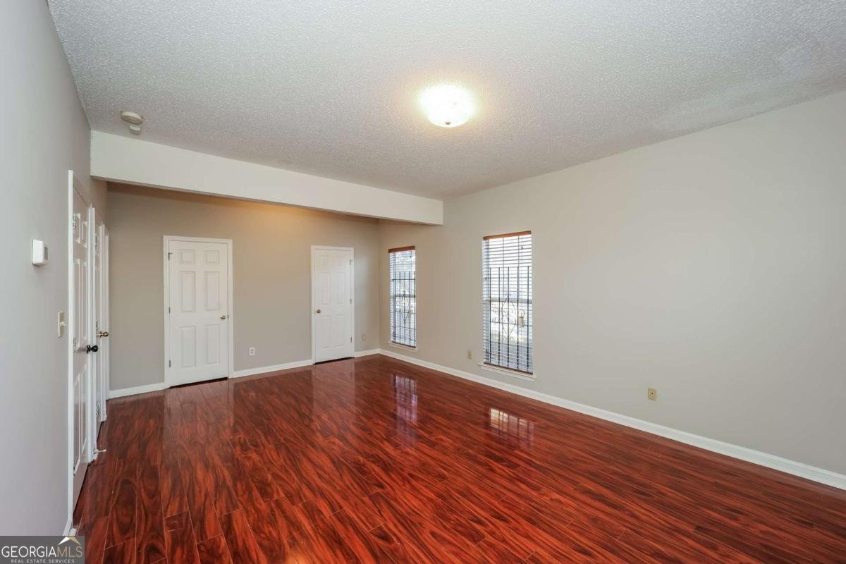 5899 Eagles Feather Lane Riverdale - 20