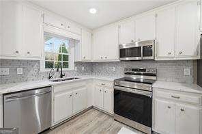 106 Village Court Woodstock - 24