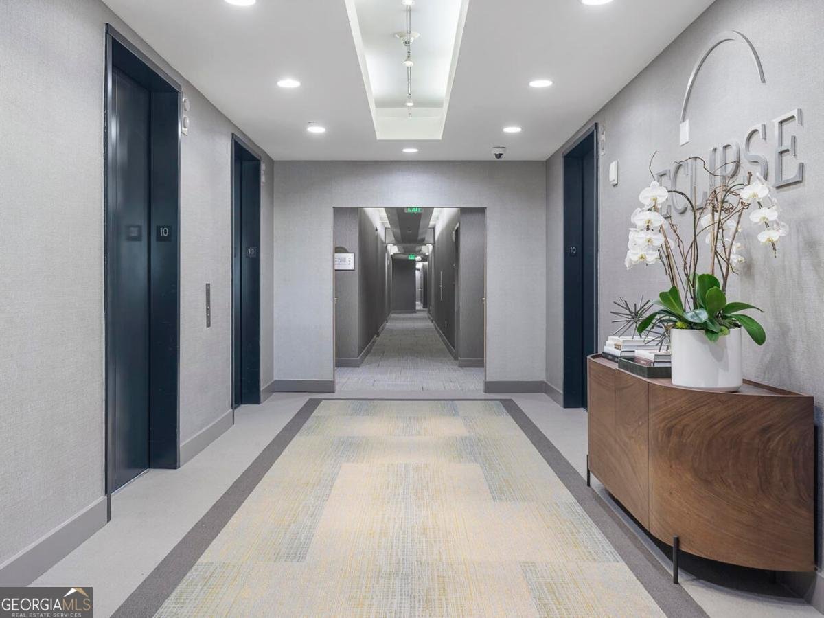 250 Pharr Road Atlanta - 16