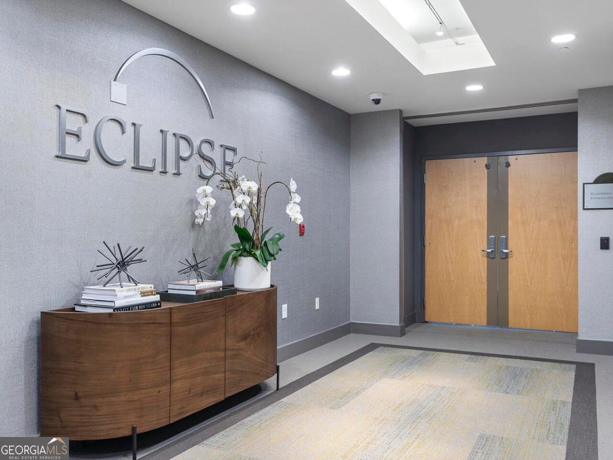 250 Pharr Road Atlanta - 17