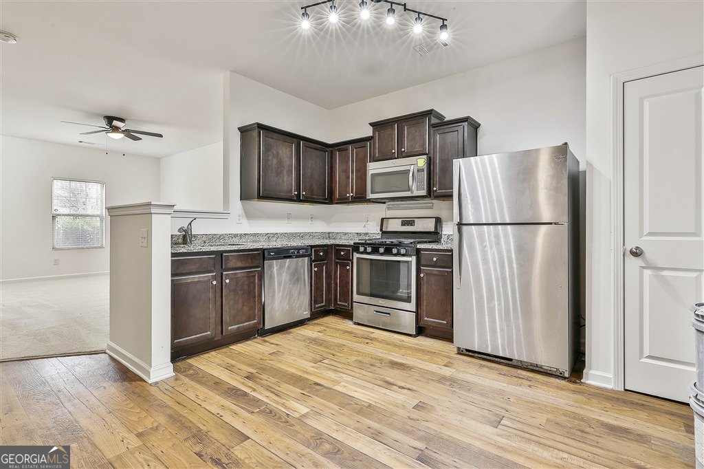 7365 Saint Peter Way Fairburn - 6