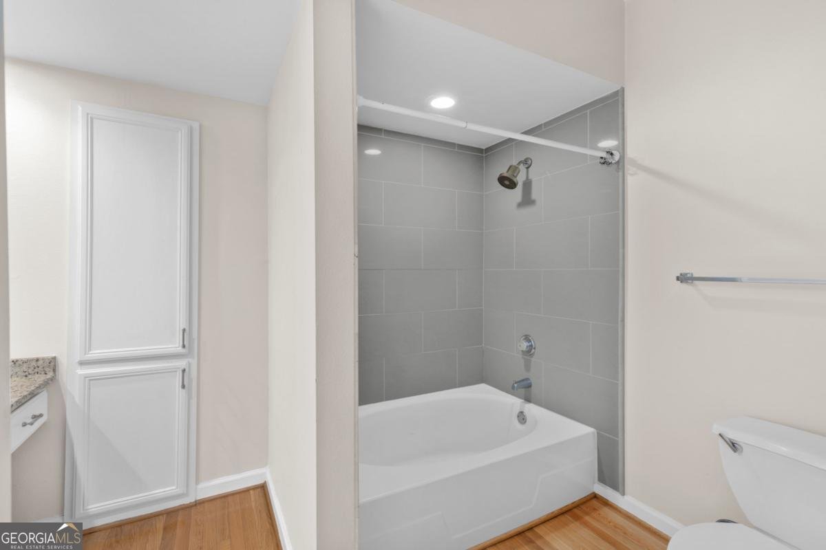 3777 Peachtree Road Atlanta - 20