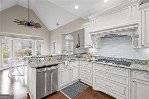 1939 Parkview Trace Kennesaw - 2