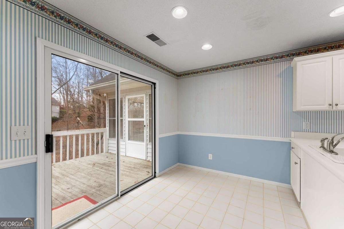 9260 Bayhill Drive Gainesville - 20