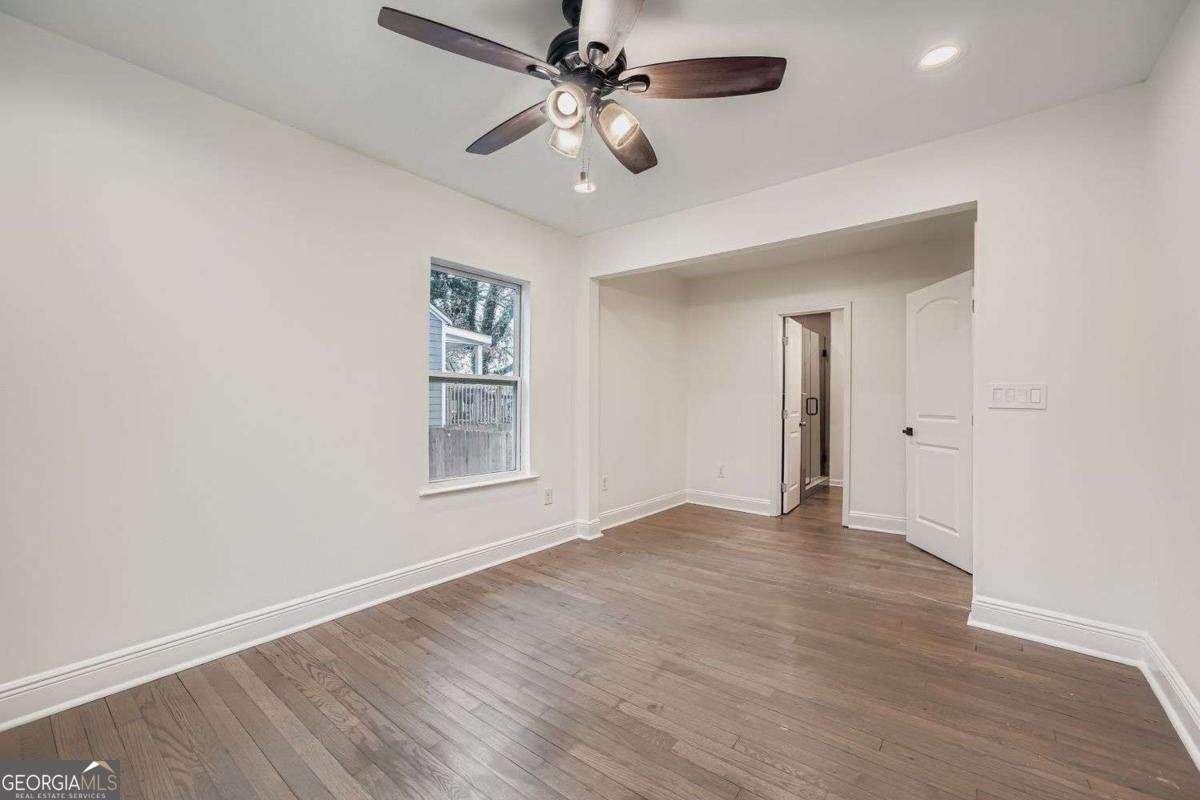 1688 Oak Knoll Circle Atlanta - 14