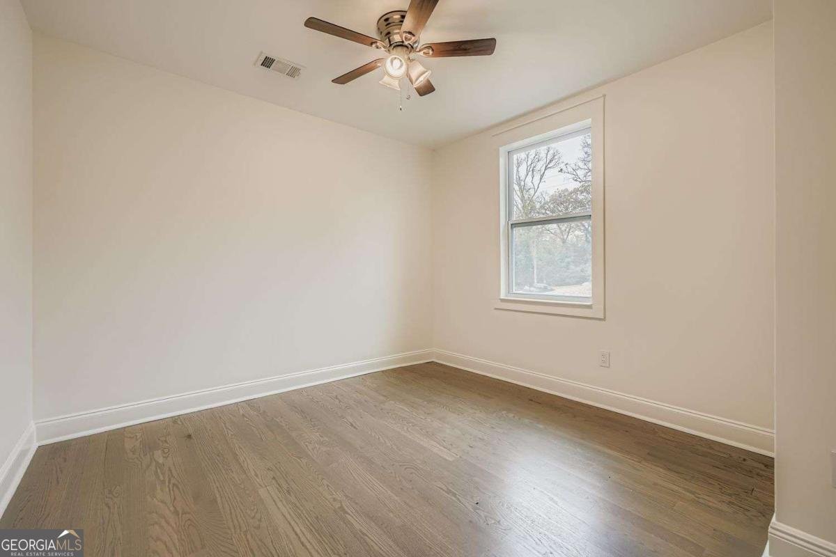 1688 Oak Knoll Circle Atlanta - 18