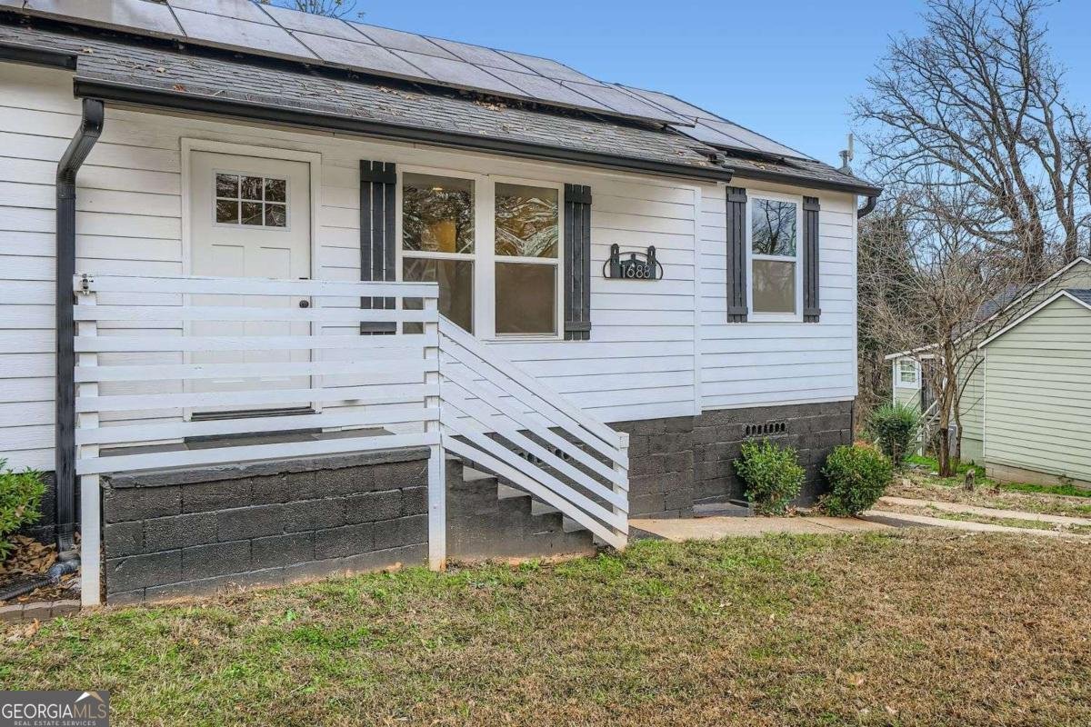 1688 Oak Knoll Circle Atlanta - 3