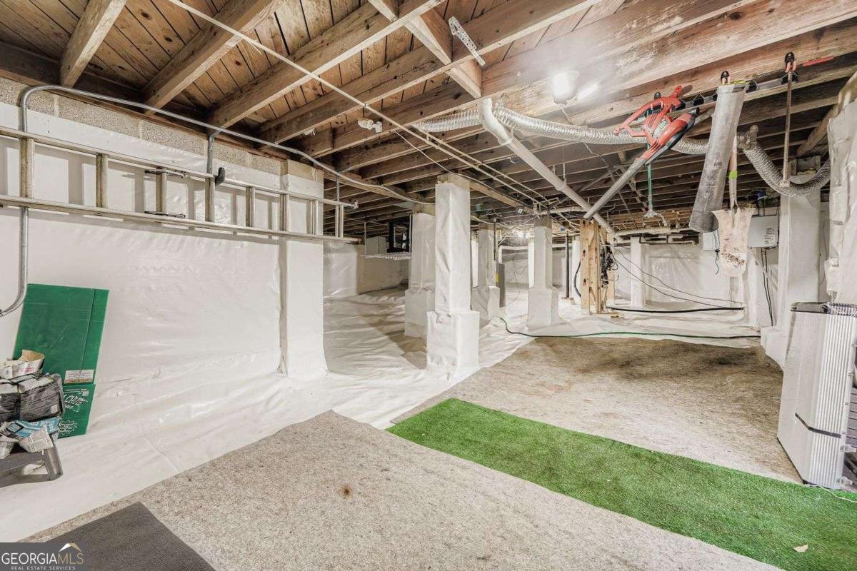 1688 Oak Knoll Circle Atlanta - 31