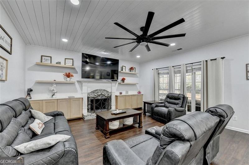 3667 NINA Loganville - 10