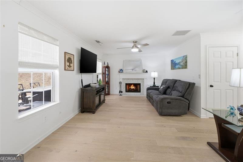 2854 MICHELLE LEE Dacula - 10