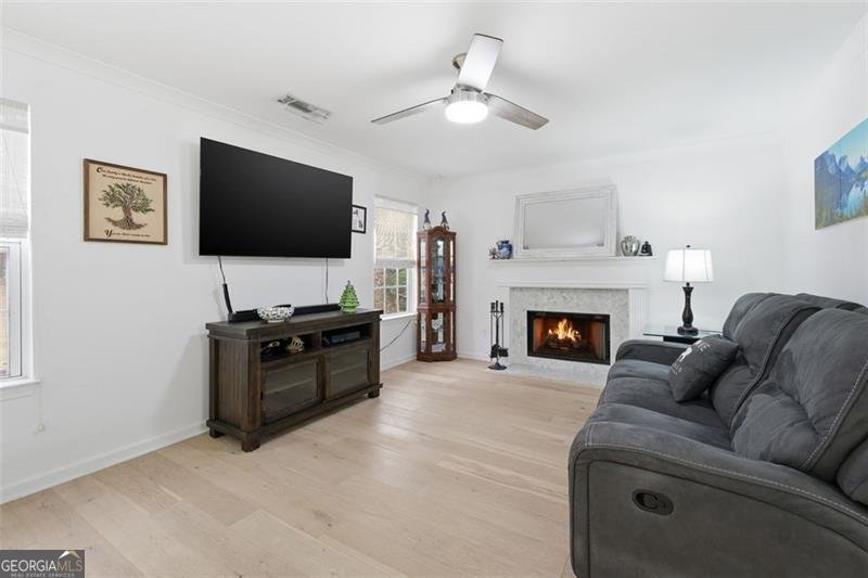 2854 MICHELLE LEE Dacula - 11