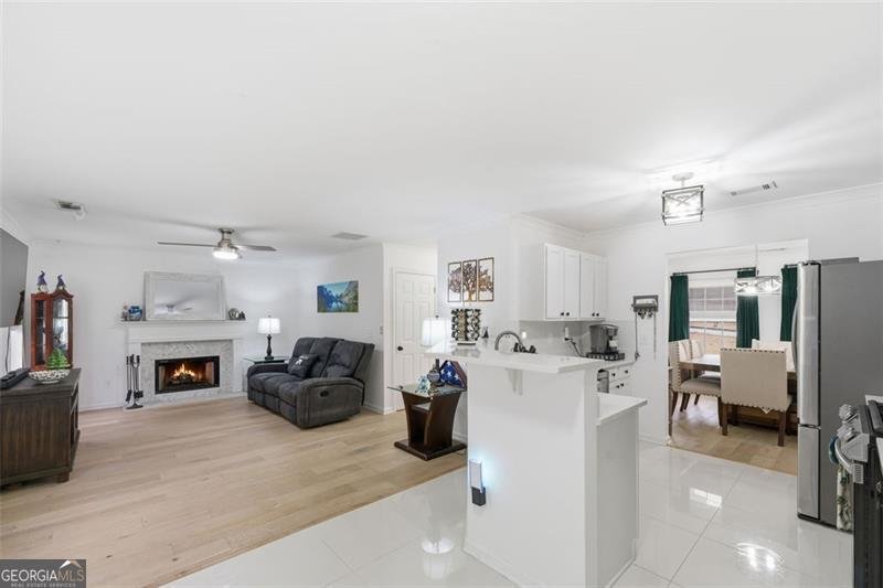 2854 MICHELLE LEE Dacula - 13