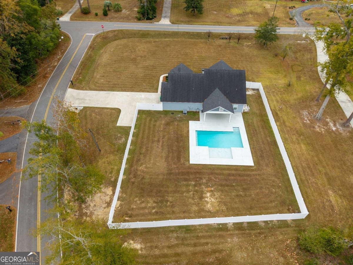 601 Pine Point Circle Valdosta - 38